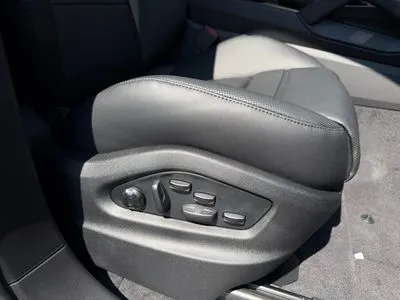 Porsche Cayenne E-Hybrid PHEV Black Edition