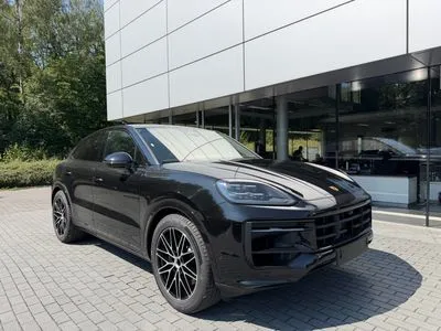Porsche Cayenne E-Hybrid PHEV Black Edition