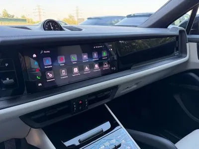 Porsche Cayenne E-Hybrid PHEV Black Edition