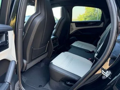 Porsche Cayenne E-Hybrid PHEV Black Edition