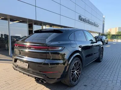 Porsche Cayenne E-Hybrid PHEV Black Edition