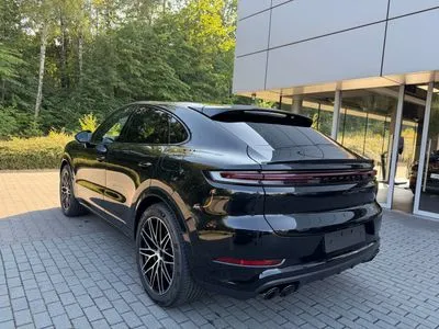 Porsche Cayenne E-Hybrid PHEV Black Edition
