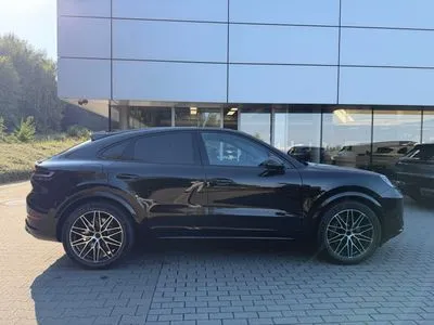 Porsche Cayenne E-Hybrid PHEV Black Edition