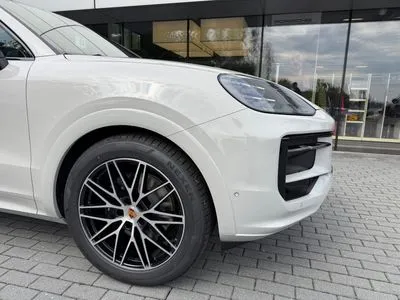 Porsche Cayenne Black Edition