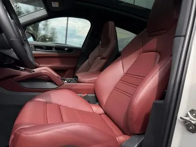 Porsche Cayenne Black Edition