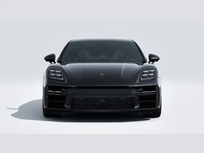 Porsche Panamera 4
