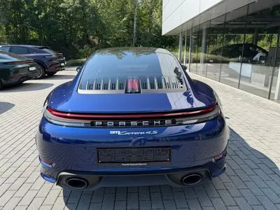 Porsche 911 Carrera 4S