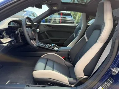 Porsche 911 Carrera 4S