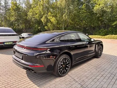 Porsche Panamera 4 E-Hybrid