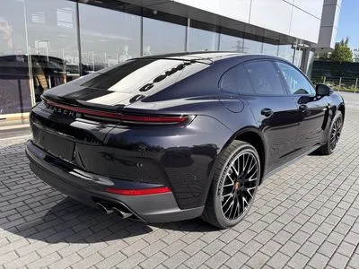 Porsche Panamera 4 E-Hybrid