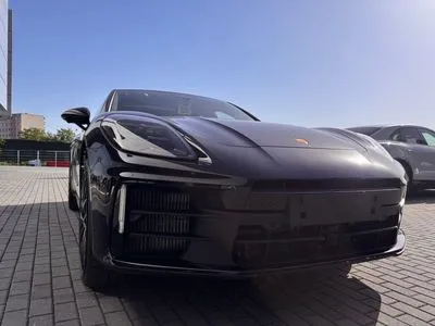 Porsche Panamera 4 E-Hybrid