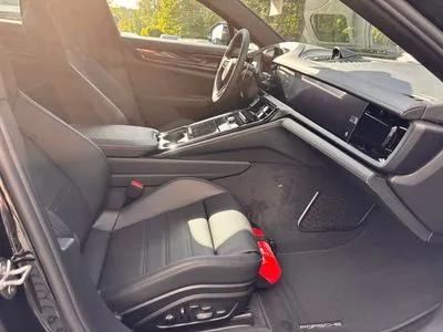 Porsche Panamera 4 E-Hybrid