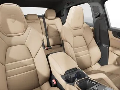 Porsche Cayenne E-Hybrid PHEV Black Edition