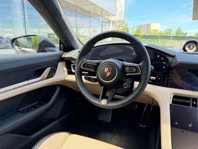 Porsche Taycan GTS