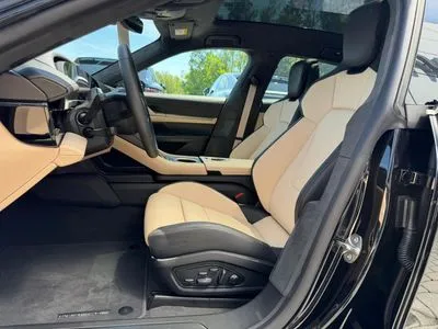 Porsche Taycan GTS