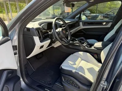 Porsche Cayenne Black Edition