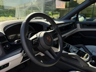 Porsche Cayenne Black Edition