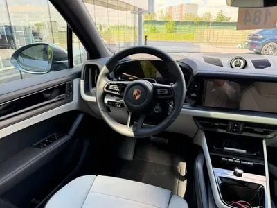 Porsche Cayenne Black Edition