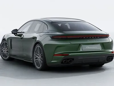 Porsche Panamera 4 E-Hybrid