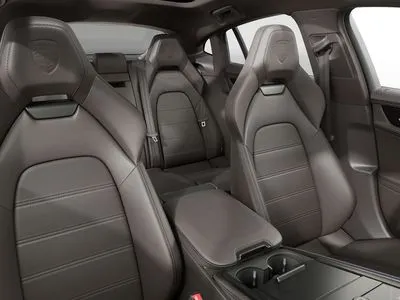 Porsche Panamera 4 E-Hybrid