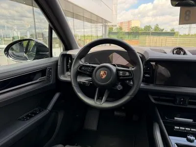 Porsche Cayenne E-Hybrid PHEV Black Edition