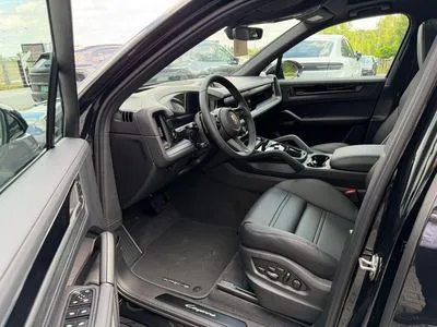 Porsche Cayenne E-Hybrid PHEV Black Edition