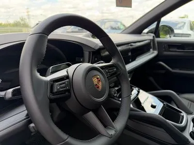 Porsche Cayenne E-Hybrid PHEV Black Edition