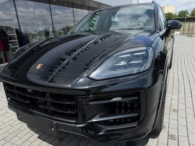 Porsche Cayenne E-Hybrid PHEV Black Edition