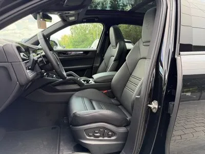 Porsche Cayenne E-Hybrid PHEV Black Edition