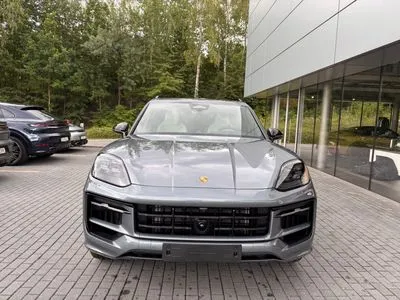 Porsche Cayenne E-Hybrid PHEV Black Edition