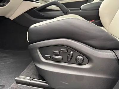 Porsche Cayenne E-Hybrid PHEV Black Edition