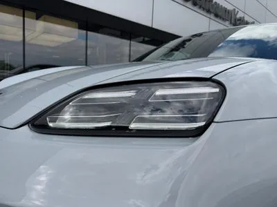 Porsche Macan 4 100kWh