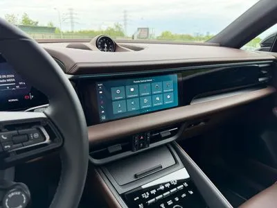 Porsche Macan 4 100kWh