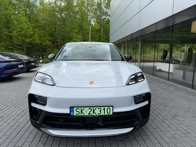 Porsche Macan 4 100kWh