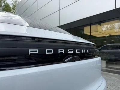 Porsche Macan 4 100kWh