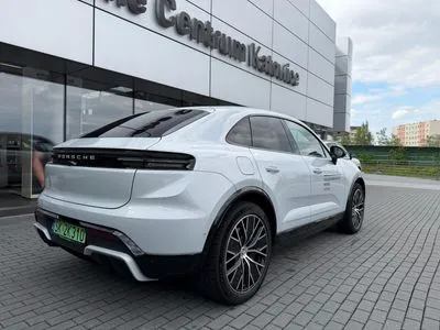 Porsche Macan 4 100kWh