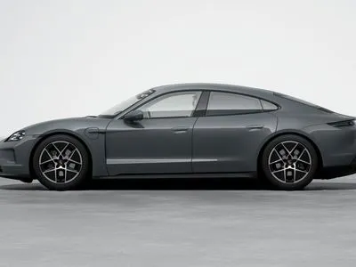 Porsche Taycan 4