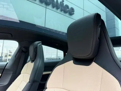 Porsche Taycan 105kWh 4S Black Edition