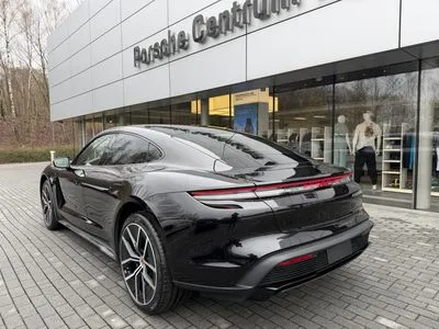 Porsche Taycan 105kWh 4S Black Edition