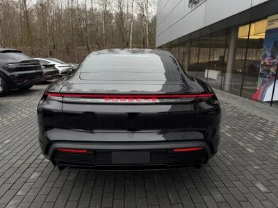 Porsche Taycan 105kWh 4S Black Edition