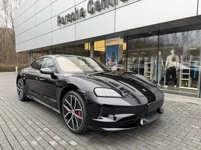 Porsche Taycan 105kWh 4S Black Edition