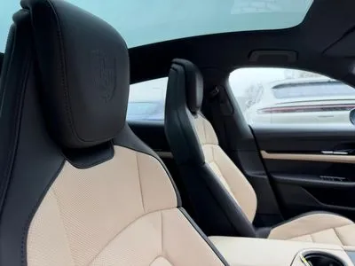 Porsche Taycan 105kWh 4S Black Edition
