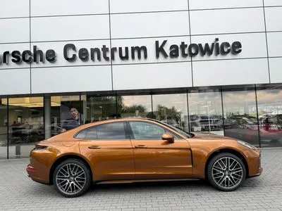 Porsche Panamera 4