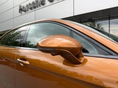 Porsche Panamera 4