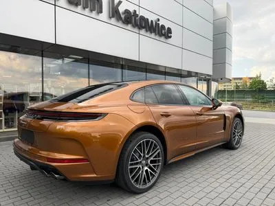 Porsche Panamera 4