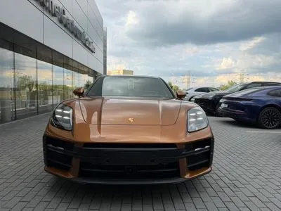 Porsche Panamera 4