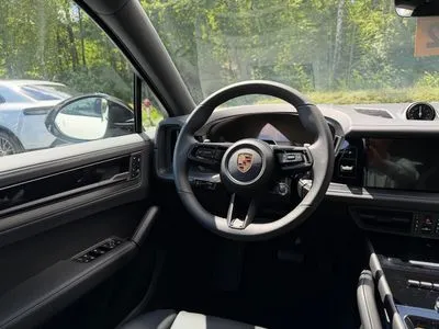 Porsche Cayenne E-Hybrid PHEV Black Edition