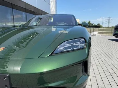 Porsche Taycan GTS