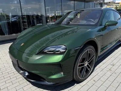 Porsche Taycan GTS