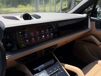 Porsche Cayenne E-Hybrid PHEV Black Edition